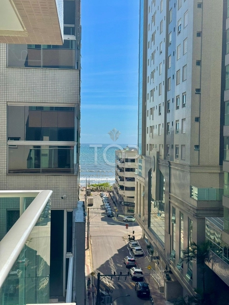 APARTAMENTO MOBILIADO COM VISTA MAR EM MEIA PRAIA: 10ª foto da galeria de imagens do imóvel