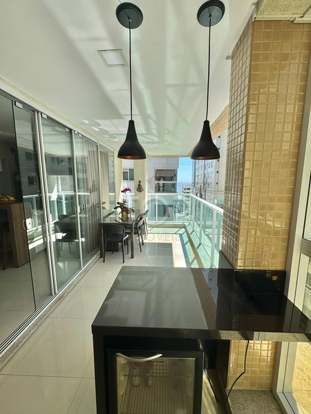 APARTAMENTO MOBILIADO COM VISTA MAR EM MEIA PRAIA: 4ª foto da galeria de imagens do imóvel