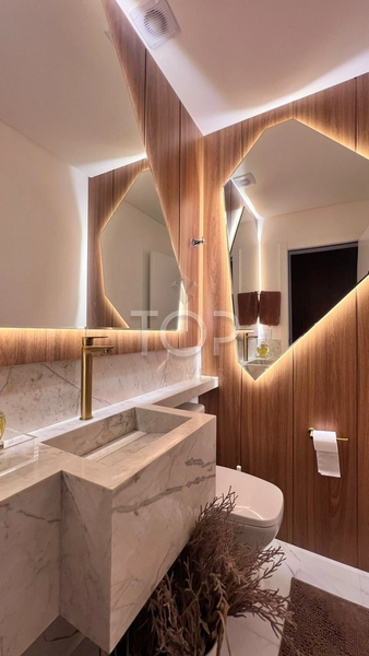 APARTAMENTO AUTOMATIZADO E FINAMENTE MOBILIADO EM MEIA PRAIA: 21ª foto da galeria de imagens do imóvel