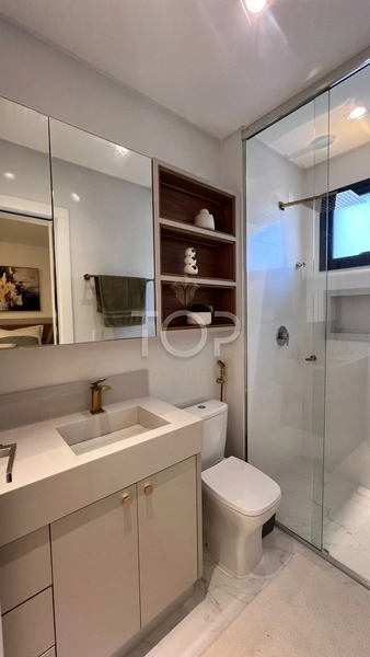 APARTAMENTO AUTOMATIZADO E FINAMENTE MOBILIADO EM MEIA PRAIA: 11ª foto da galeria de imagens do imóvel