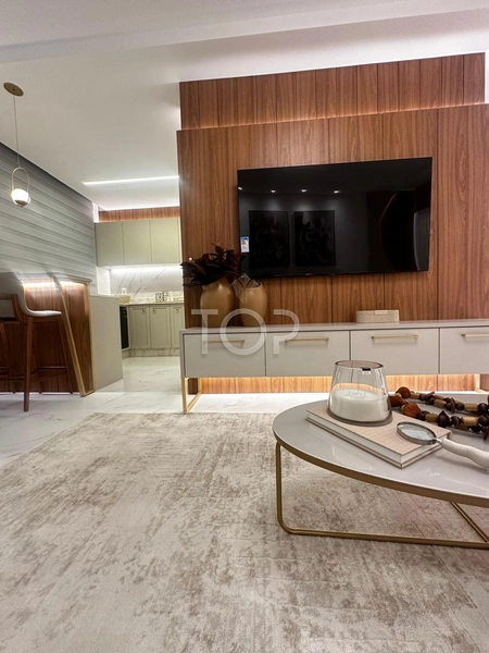 APARTAMENTO AUTOMATIZADO E FINAMENTE MOBILIADO EM MEIA PRAIA: 4ª foto da galeria de imagens do imóvel