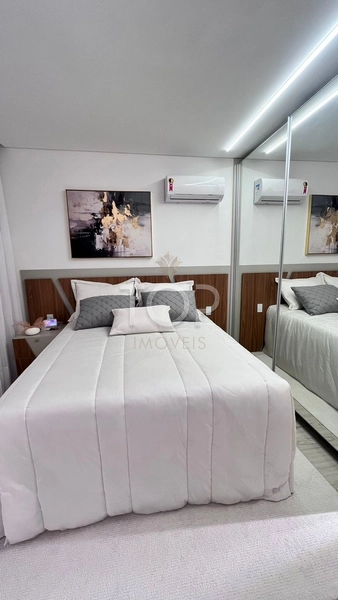 APARTAMENTO AUTOMATIZADO E FINAMENTE MOBILIADO EM MEIA PRAIA: 18ª foto da galeria de imagens do imóvel