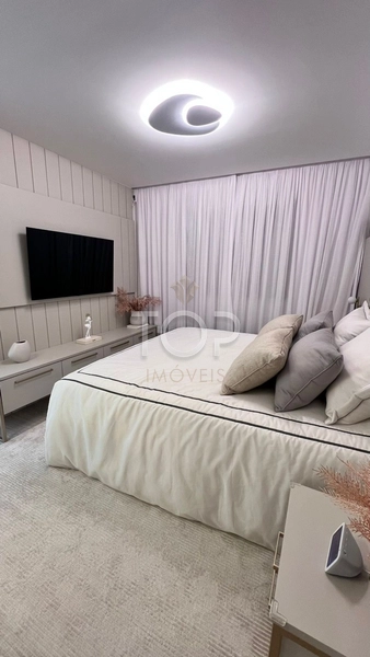 APARTAMENTO AUTOMATIZADO E FINAMENTE MOBILIADO EM MEIA PRAIA: 10ª foto da galeria de imagens do imóvel