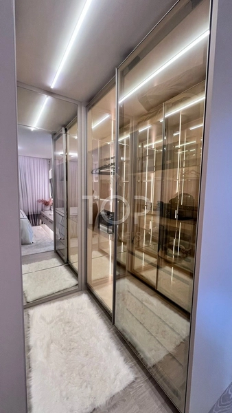 APARTAMENTO AUTOMATIZADO E FINAMENTE MOBILIADO EM MEIA PRAIA: 6ª foto da galeria de imagens do imóvel