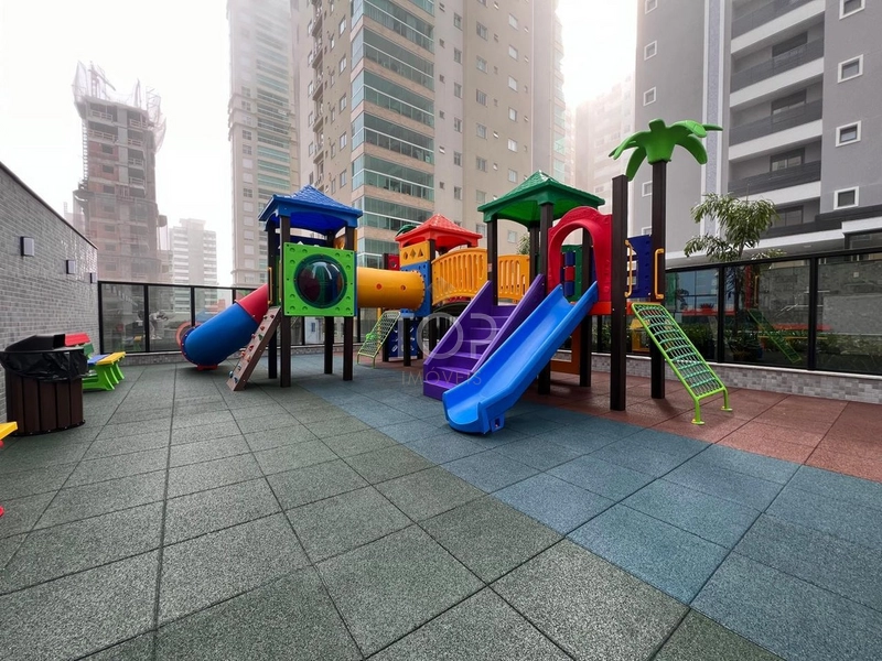 PRONTO PARA MORAR EM MEIA PRAIA: 18ª foto da galeria de imagens do imóvel