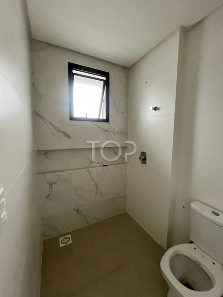 PRONTO PARA MORAR EM MEIA PRAIA: 30ª foto da galeria de imagens do imóvel