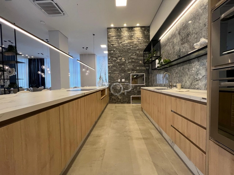 PRONTO PARA MORAR EM MEIA PRAIA: 7ª foto da galeria de imagens do imóvel