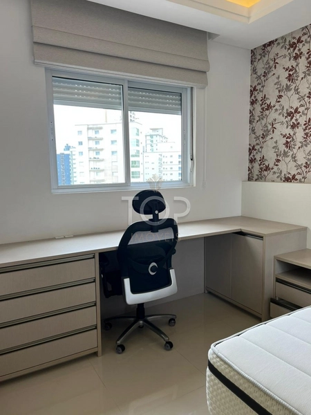 MOBILIADO EM MEIA PRAIA: 7ª foto da galeria de imagens do imóvel