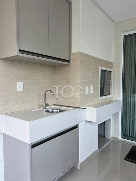 MOBILIADO EM MEIA PRAIA: 3ª foto da galeria de imagens do imóvel