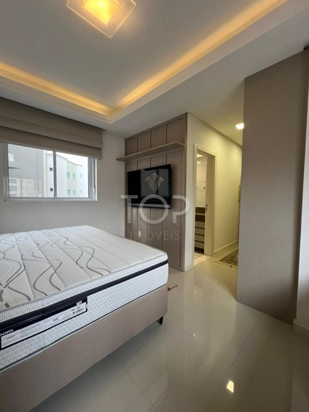 MOBILIADO EM MEIA PRAIA: 8ª foto da galeria de imagens do imóvel