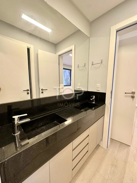 PRONTO PARA MORAR EM MEIA PRAIA: 8ª foto da galeria de imagens do imóvel