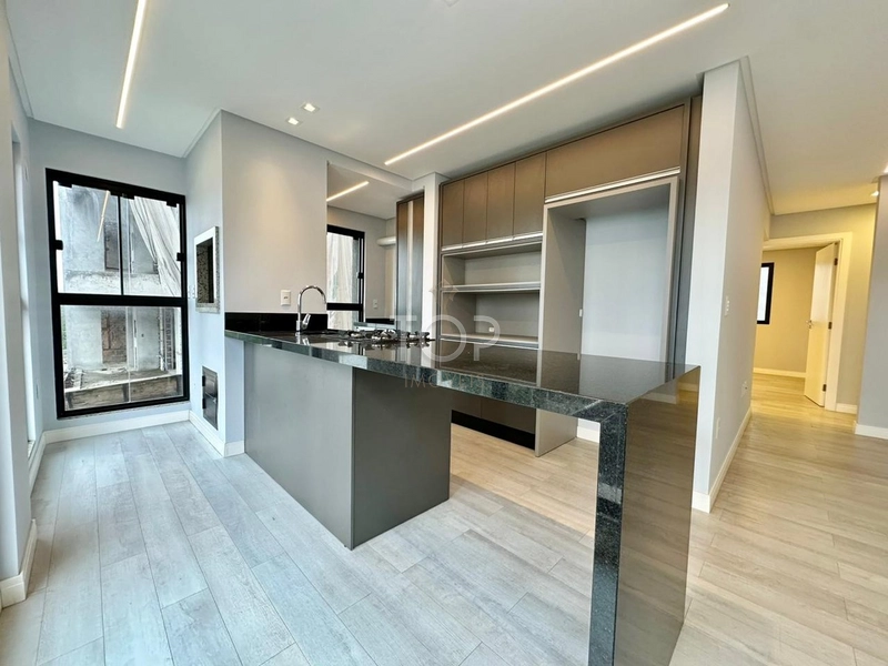 PRONTO PARA MORAR EM MEIA PRAIA: 2ª foto da galeria de imagens do imóvel