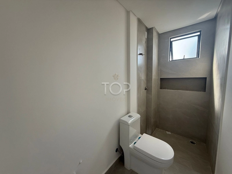 PRONTO PARA MORAR EM MEIA PRAIA: 32ª foto da galeria de imagens do imóvel