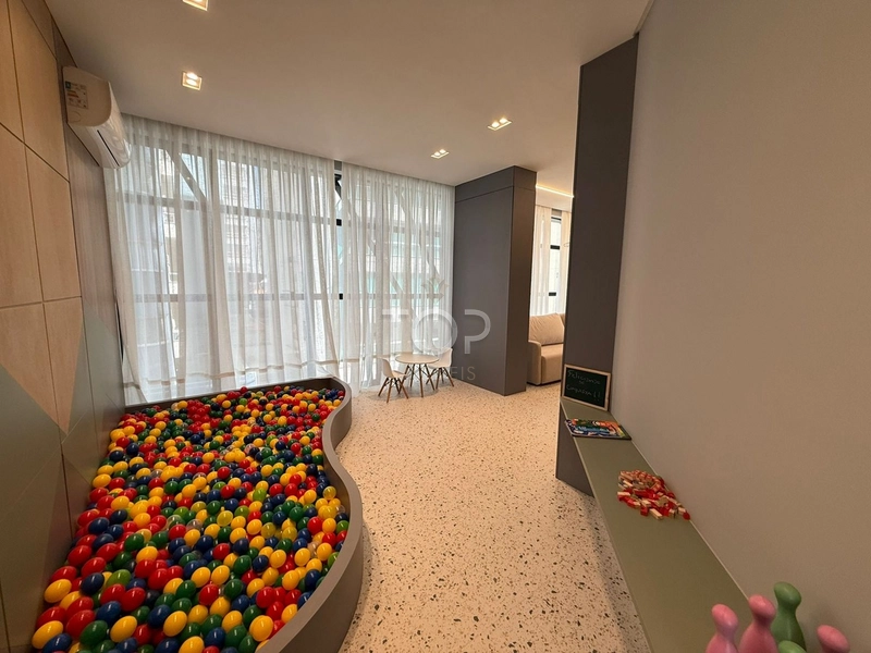 PRONTO PARA MORAR EM MEIA PRAIA: 19ª foto da galeria de imagens do imóvel