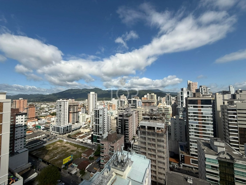 PRONTO PARA MORAR EM MEIA PRAIA: 36ª foto da galeria de imagens do imóvel