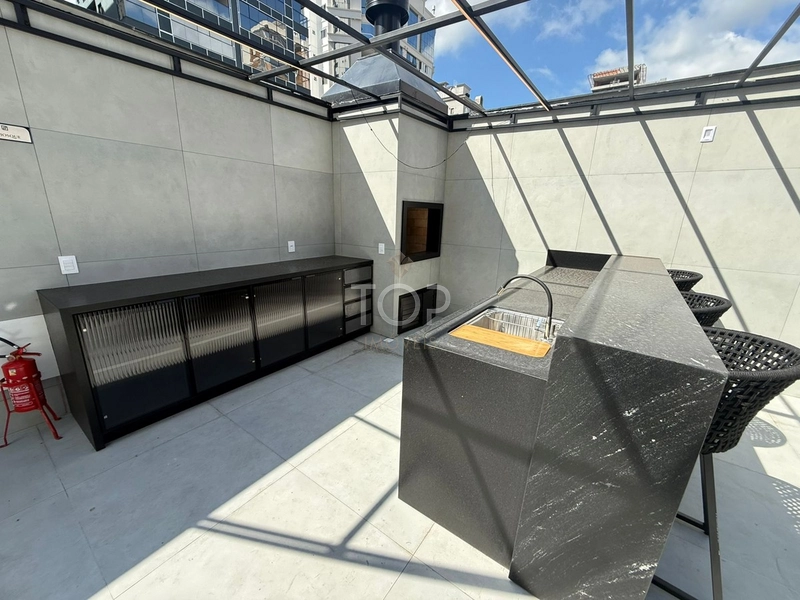 PRONTO PARA MORAR EM MEIA PRAIA: 28ª foto da galeria de imagens do imóvel