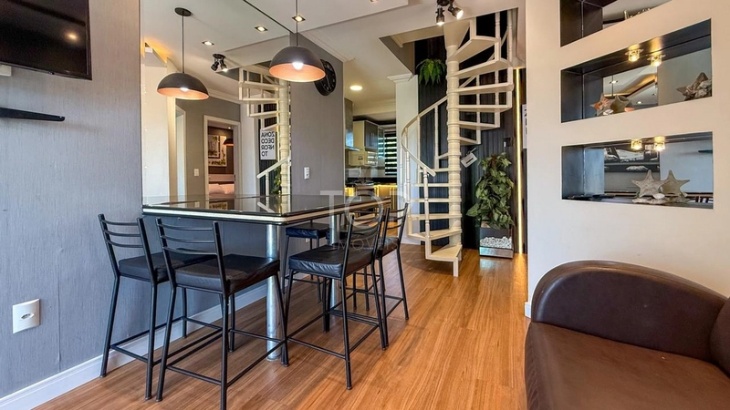 COBERTURA DUPLEX COM PISCINA EM BOMBINHAS: 4ª foto da galeria de imagens do imóvel