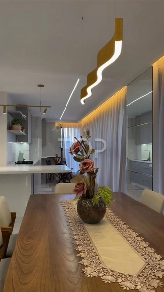 APARTAMENTO PRONTO MOBILIADO QUADRA MAR EM ITAPEMA MEIA PRAIA: 3ª foto da galeria de imagens do imóvel