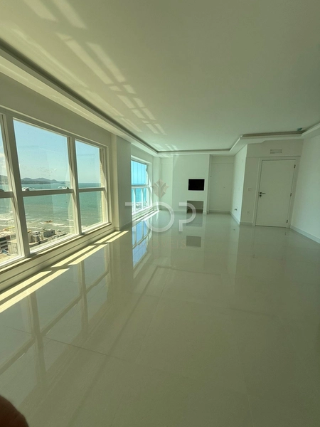 VISTA MAR PRONTO PARA MORAR EM MEIA PRAIA: 1ª foto da galeria de imagens do imóvel