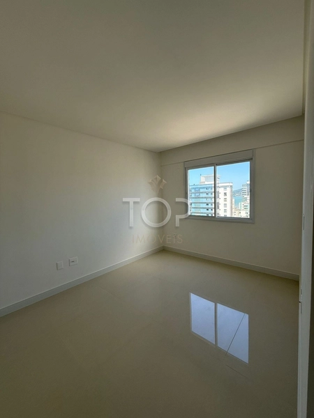 VISTA MAR PRONTO PARA MORAR EM MEIA PRAIA: 16ª foto da galeria de imagens do imóvel