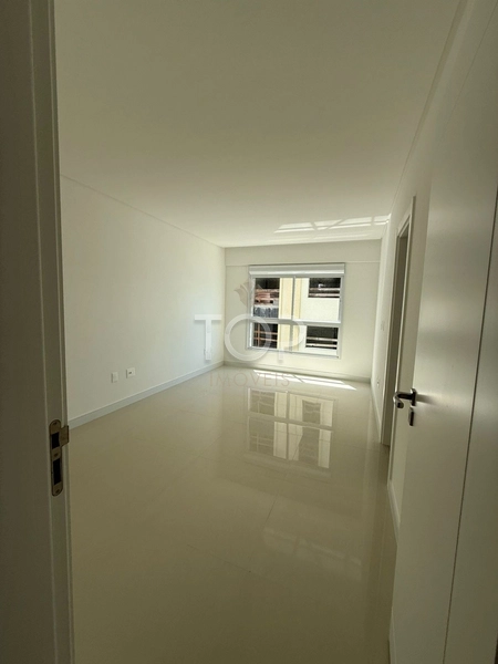 VISTA MAR PRONTO PARA MORAR EM MEIA PRAIA: 27ª foto da galeria de imagens do imóvel