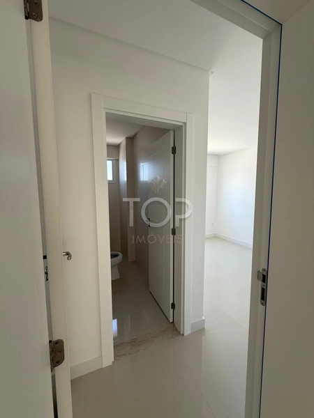 VISTA MAR PRONTO PARA MORAR EM MEIA PRAIA: 5ª foto da galeria de imagens do imóvel