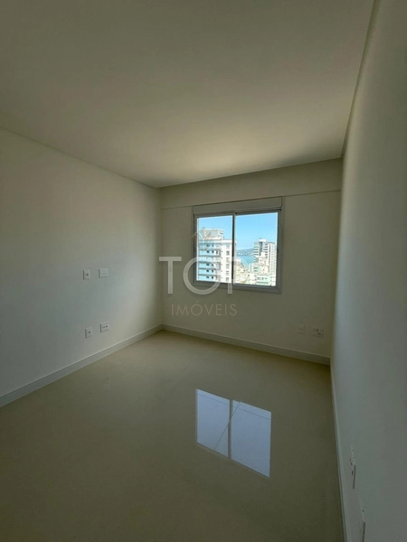 VISTA MAR PRONTO PARA MORAR EM MEIA PRAIA: 18ª foto da galeria de imagens do imóvel