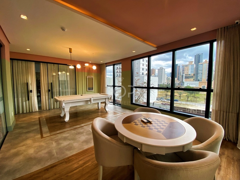 MOBILIADO EM MEIA PRAIA: 13ª foto da galeria de imagens do imóvel