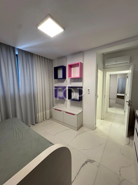 MOBILIADO EM MEIA PRAIA: 27ª foto da galeria de imagens do imóvel