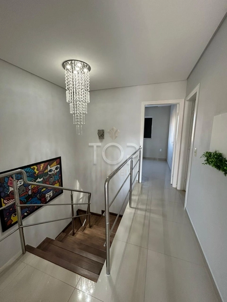 LINDA CASA COM SACADA NA SUÍTE EM ITAPEMA: 1ª foto da galeria de imagens do imóvel