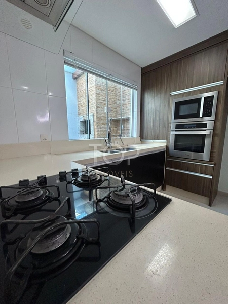 LINDA CASA COM SACADA NA SUÍTE EM ITAPEMA: 8ª foto da galeria de imagens do imóvel