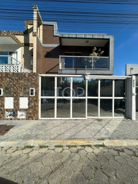 LINDA CASA COM SACADA NA SUÍTE EM ITAPEMA: 10ª foto da galeria de imagens do imóvel