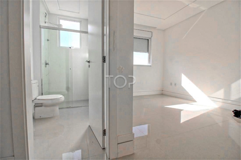 Frente mar com lazer completo na Meia Praia: 10ª foto da galeria de imagens do imóvel