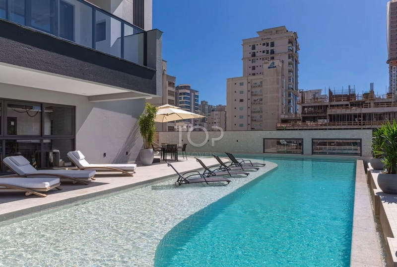 PRONTO PARA MORAR EM MEIA PRAIA: 5ª foto da galeria de imagens do imóvel