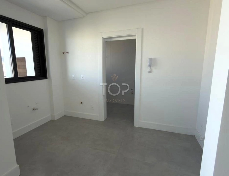 PRONTO PARA MORAR EM MEIA PRAIA: 39ª foto da galeria de imagens do imóvel