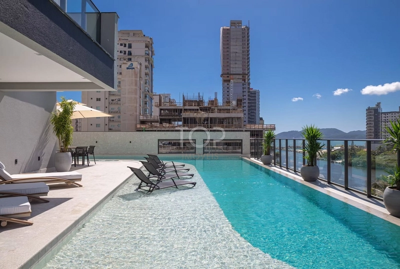 PRONTO PARA MORAR EM MEIA PRAIA: 4ª foto da galeria de imagens do imóvel