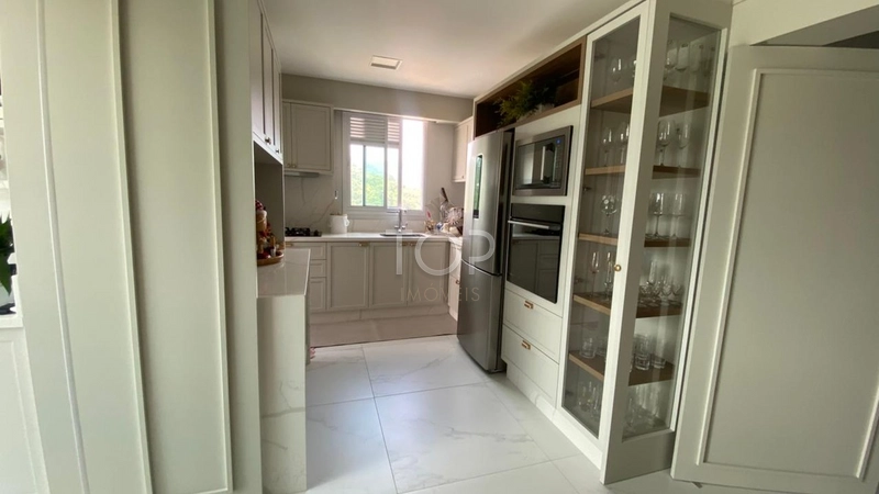 MOBILIADO EM ITAPEMA: 4ª foto da galeria de imagens do imóvel