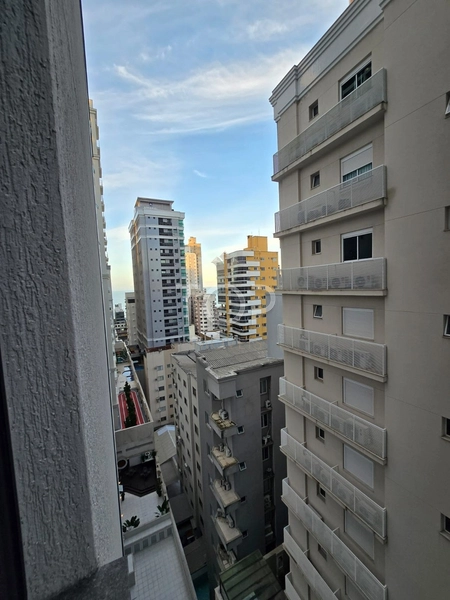 FLAT MOBILIADO EM MEIA PRAIA: 15ª foto da galeria de imagens do imóvel