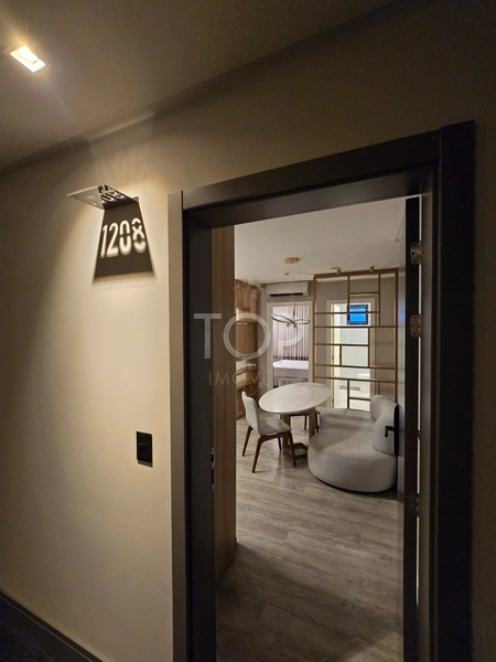 FLAT MOBILIADO EM MEIA PRAIA: 4ª foto da galeria de imagens do imóvel