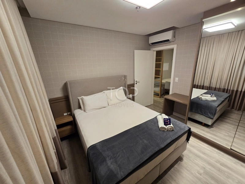 FLAT MOBILIADO EM MEIA PRAIA: 14ª foto da galeria de imagens do imóvel