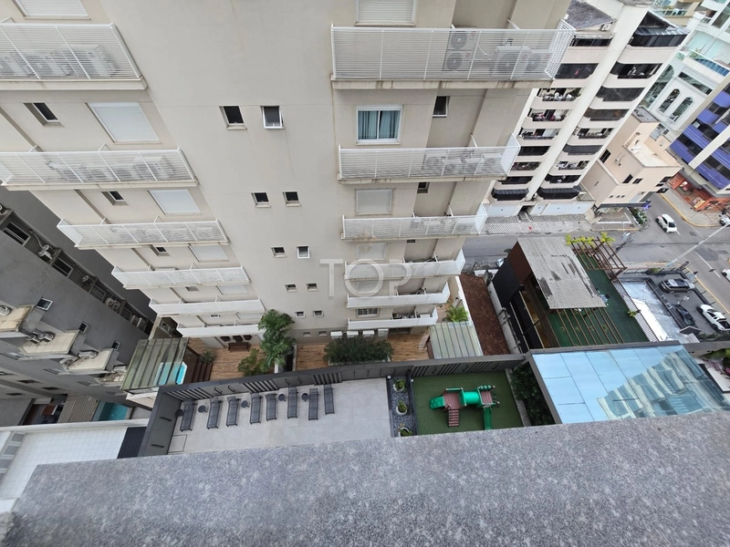 FLAT MOBILIADO EM MEIA PRAIA: 16ª foto da galeria de imagens do imóvel