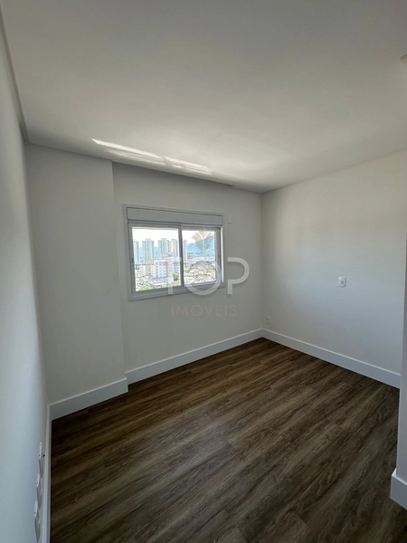 DUPLEX PRONTO PARA MORAR EM MEIA PRAIA: 29ª foto da galeria de imagens do imóvel