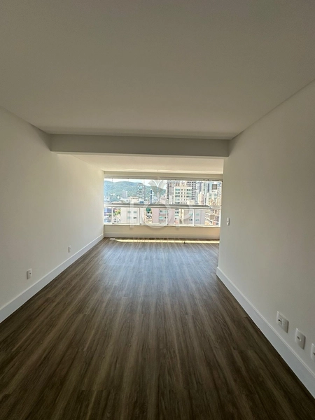 DUPLEX PRONTO PARA MORAR EM MEIA PRAIA: 24ª foto da galeria de imagens do imóvel