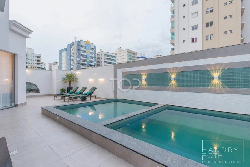 MOBILIADO EM MEIA PRAIA: 6ª foto da galeria de imagens do imóvel