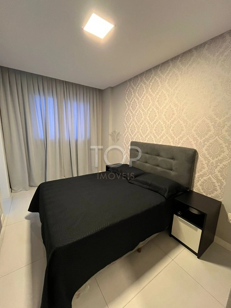 MOBILIADO EM MEIA PRAIA: 15ª foto da galeria de imagens do imóvel