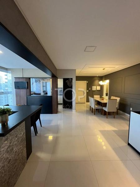 MOBILIADO EM MEIA PRAIA: 10ª foto da galeria de imagens do imóvel