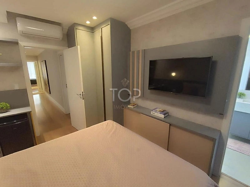 FINAMENTE MOBILIADO NA QUADRA DO MAR EM MEIA PRAIA: 25ª foto da galeria de imagens do imóvel