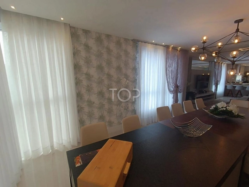 FINAMENTE MOBILIADO NA QUADRA DO MAR EM MEIA PRAIA: 4ª foto da galeria de imagens do imóvel