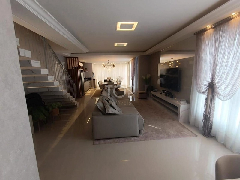 FINAMENTE MOBILIADO NA QUADRA DO MAR EM MEIA PRAIA: 6ª foto da galeria de imagens do imóvel