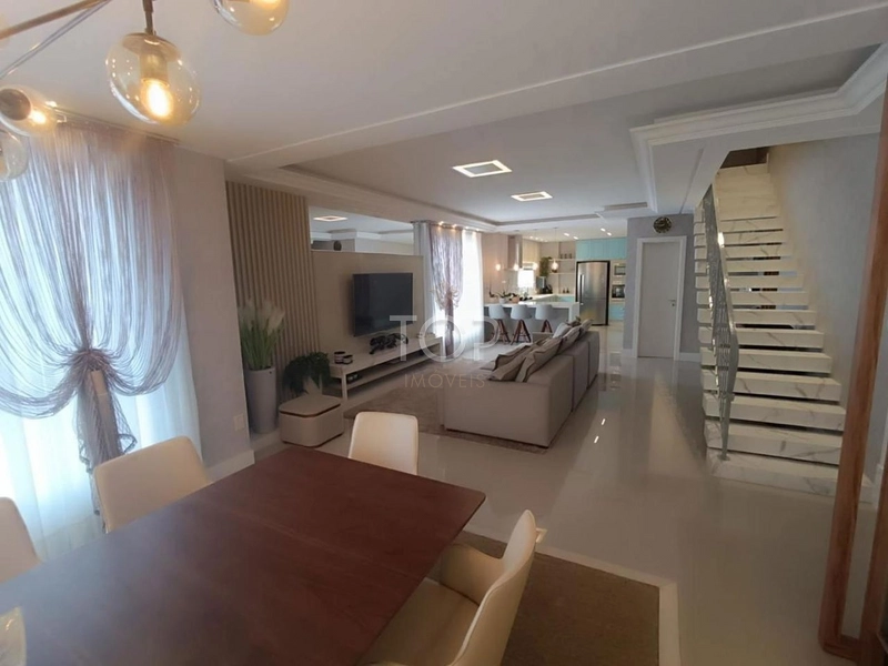 FINAMENTE MOBILIADO NA QUADRA DO MAR EM MEIA PRAIA: 1ª foto da galeria de imagens do imóvel